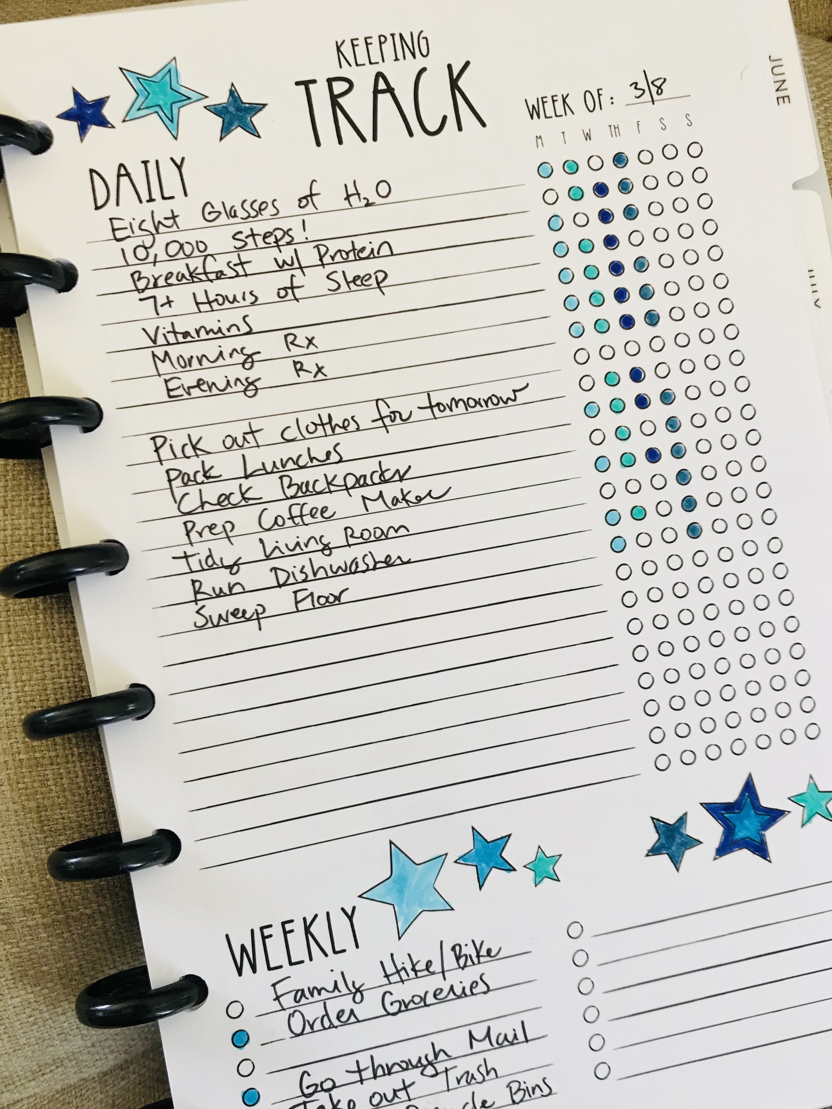 keeping-track-of-so-many-things-natalie-rebecca-design